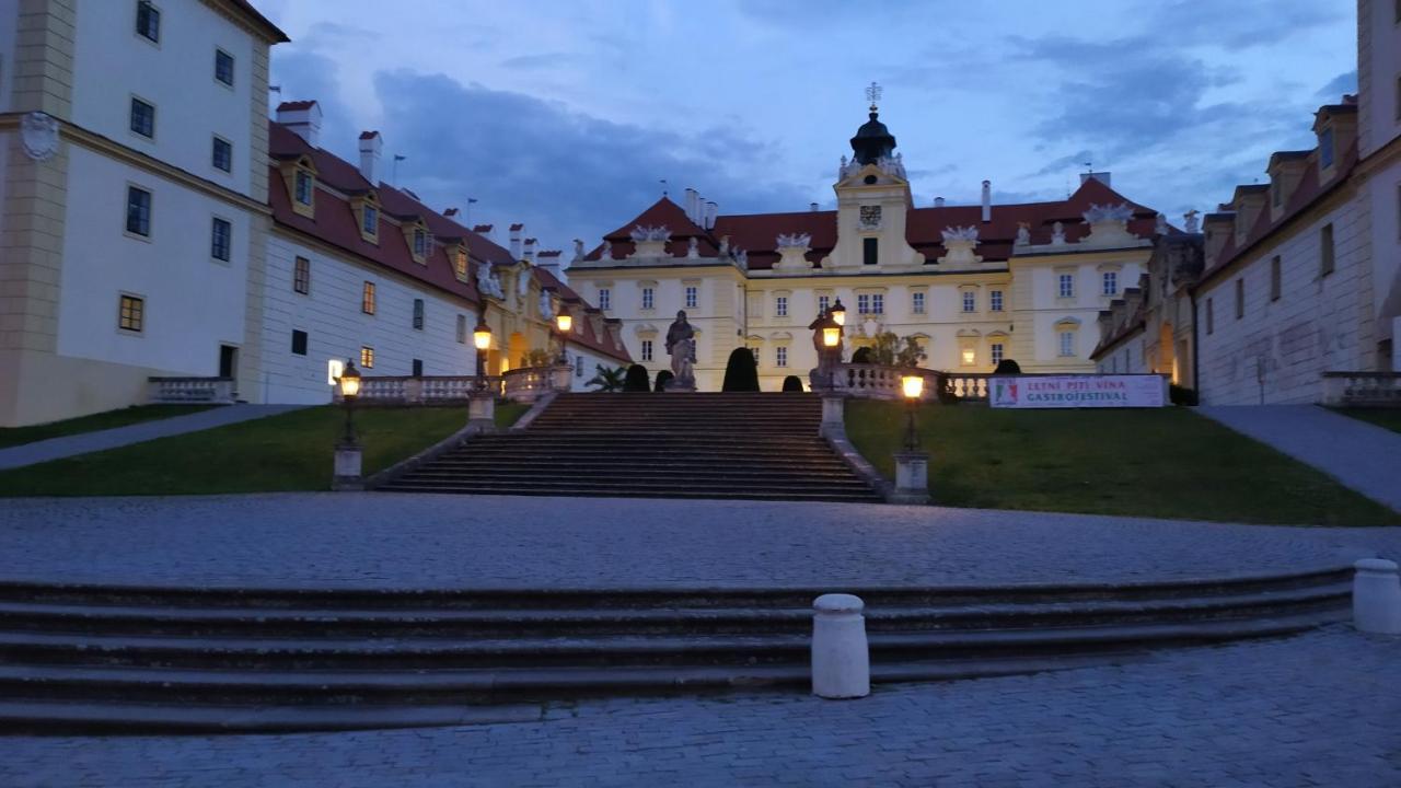 Byt Pod Zamkem Valtice Bagian luar foto
